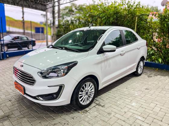 FORD KA 1.5 TI-VCT FLEX TITANIUM SEDAN AUTOMÁTICO FORD KA 1.5 TI-VCT FLEX TITANIUM SEDAN AUTOMÁTICO